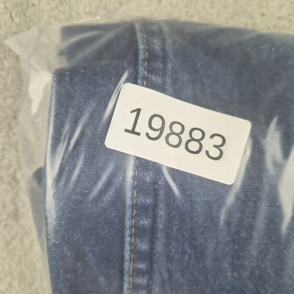 Vintage Wrangler Jeans Mens 32x34 Blue Denim 100% Cotton Western Cowboy Made USA